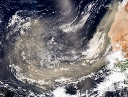 H αφρικανική σκόνη “τρέφει” τον Ατλαντικό Ωκεανό σύμφωνα με νέα έρευνα